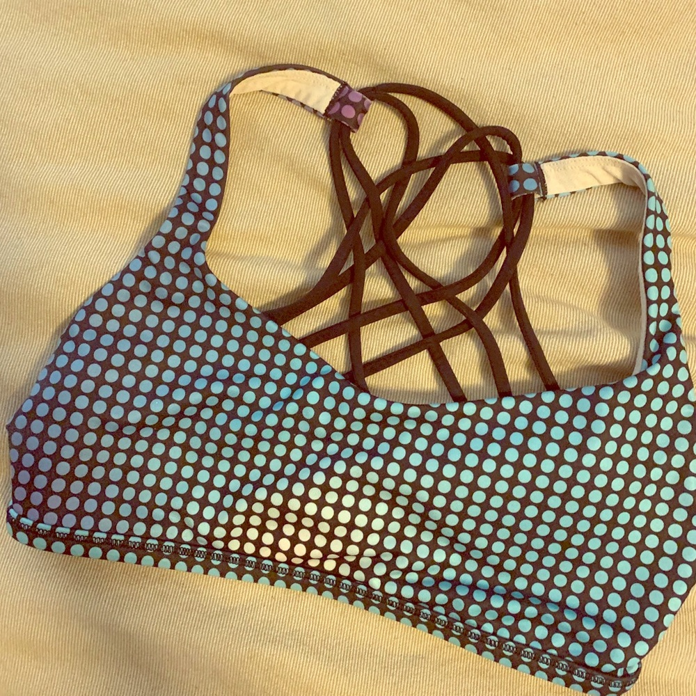 Lululemon sports bra